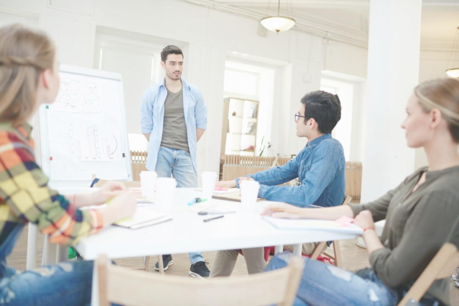 Finanzplanung Workspace mit saisonalen Diagrammen